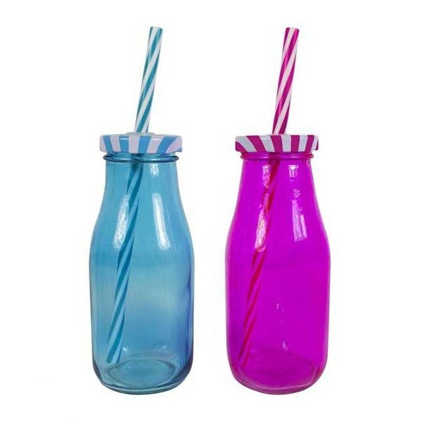 drinking-bottle-with-lid-and-straw